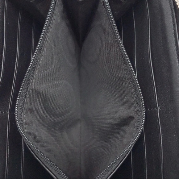 Auth Gucci Micro Guccissima Round Zip
544473.2149 Long Wallet - Picture 12 of 16